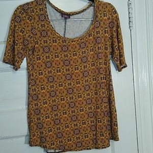 ⭐Salaam made in USA  T shirt small butternut color